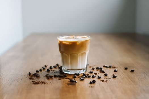 Hindistan Cevizli Bulut Espresso Tarifi: Süt Ürünü İçermeyen Kremamsı Kahve Trendi